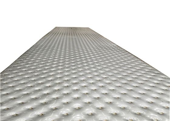 ステンレス鋼のジャケットの貯蔵タンクに使用する単一の浮彫りにされた枕版